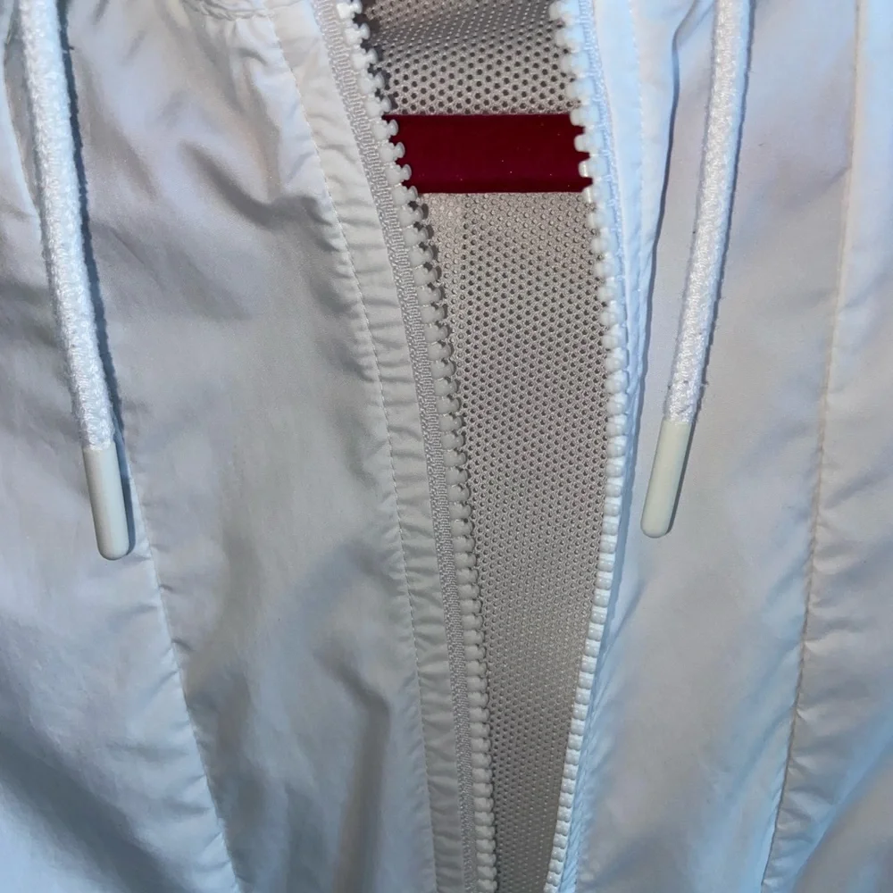 Nike Windbreaker -Black/White Color (M) - Picture 6 of 6